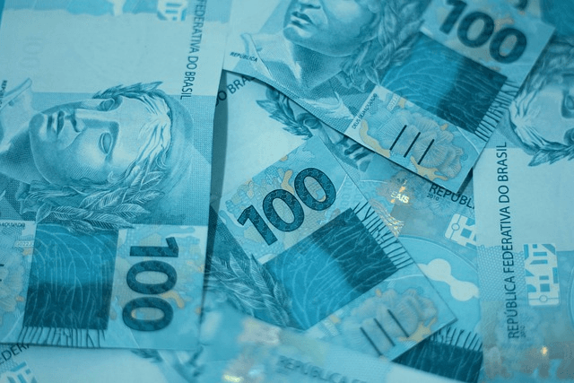 Arrecadação dispara em 2024 e brasileiros já pagaram R$ 500 bilhões em impostos