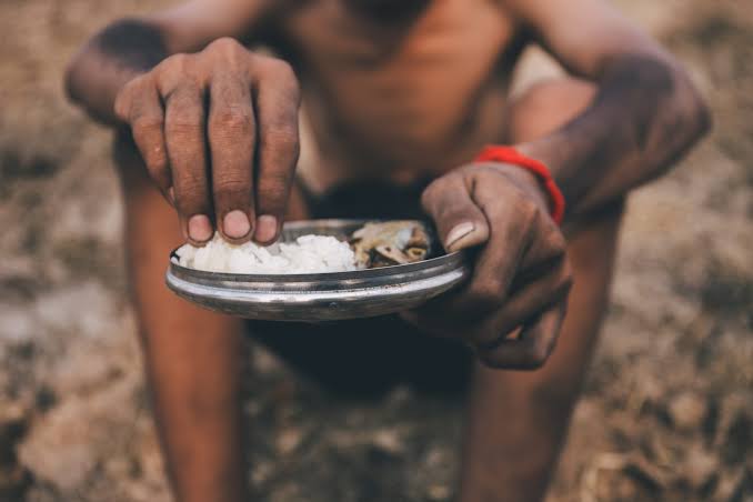 Entre os países do G20, Brasil é o segundo com mais pessoas abaixo da linha de pobreza