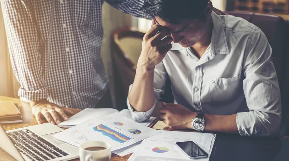 Jornada de trabalho irregular causa obesidade, revela pesquisa