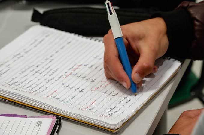 Levantamento aponta que só 15% dos alunos com 16 anos ou mais estão em salas de aula