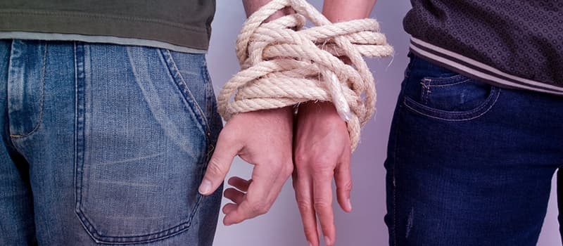 Os sinais da dependência emocional em relacionamentos amorosos