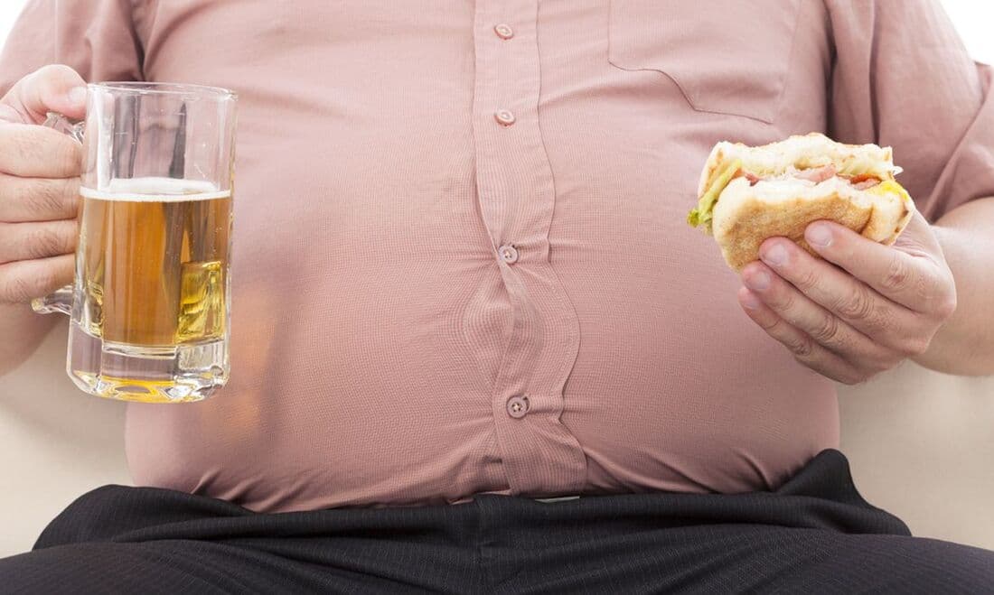 Jovens brasileiros estão mais obesos, ansiosos e abusam de bebida alcoólica
