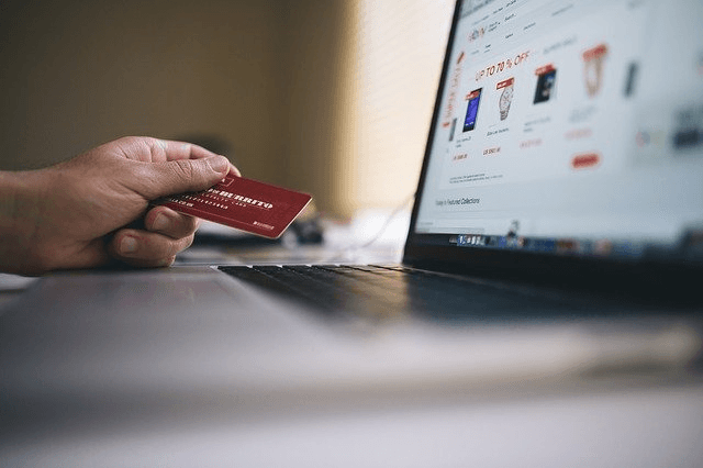 Definidas as novas regras para compras internacionais pela internet: remessas de até US$ 50 não serão taxadas