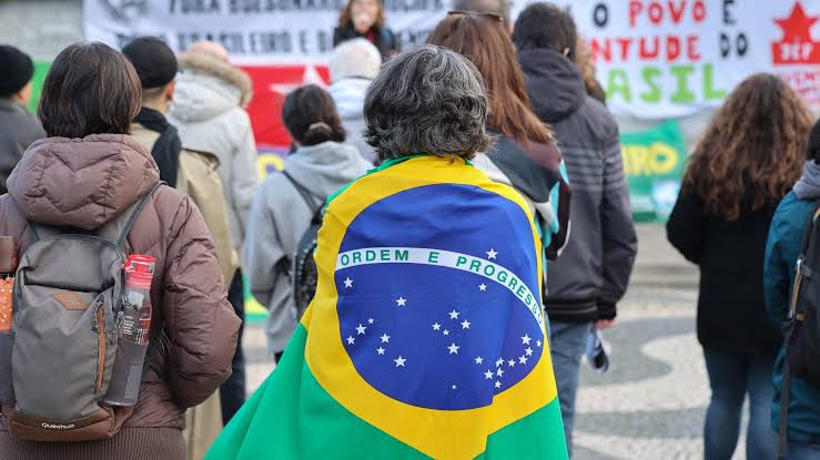 Três de cada 10 estrangeiros que vivem em Portugal são brasileiros