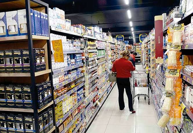Brasileiros pretendem comprar mais nos próximos meses