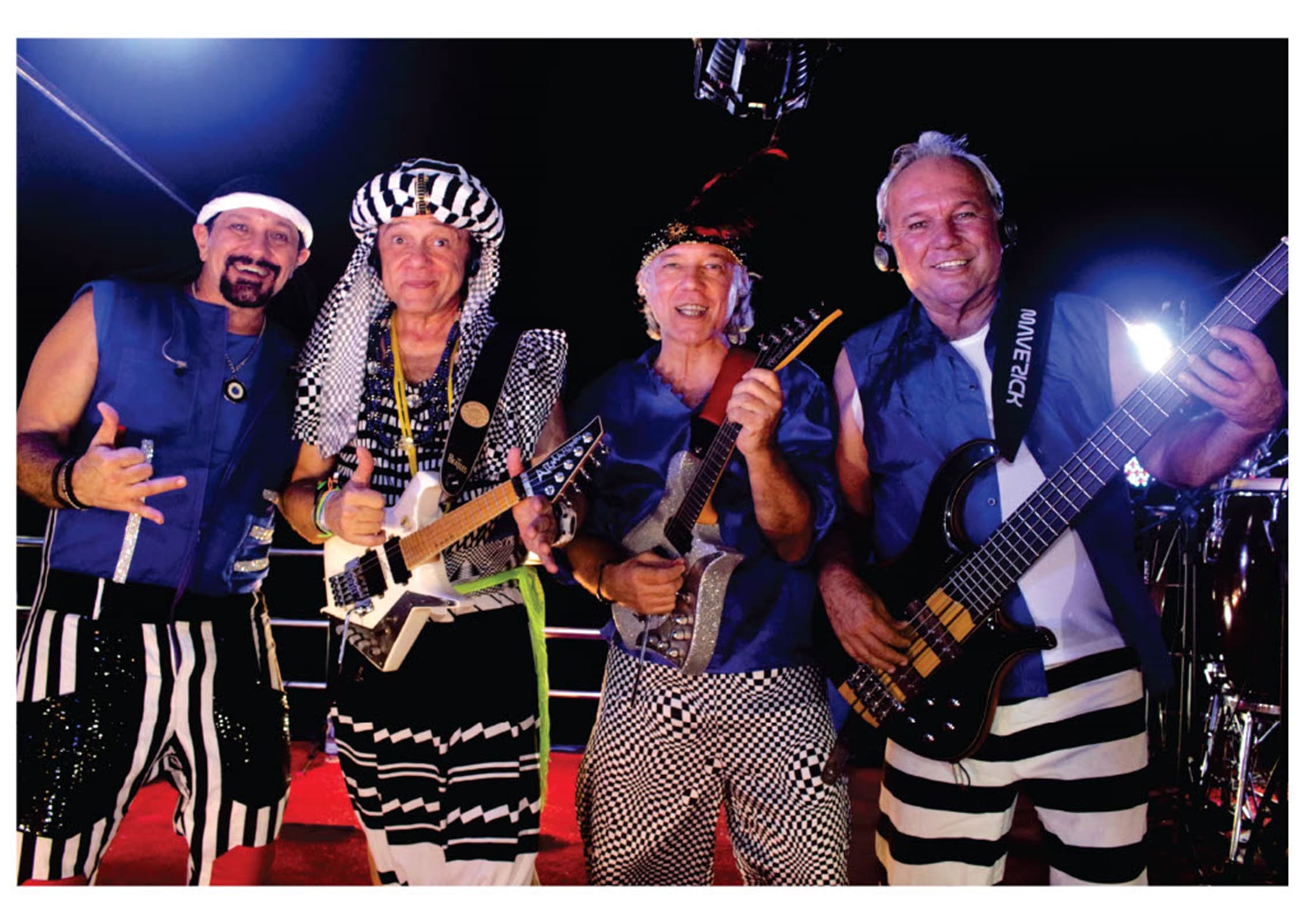 Banda Armandinho e Irmãos Macedo comemora 50 anos de Carnaval