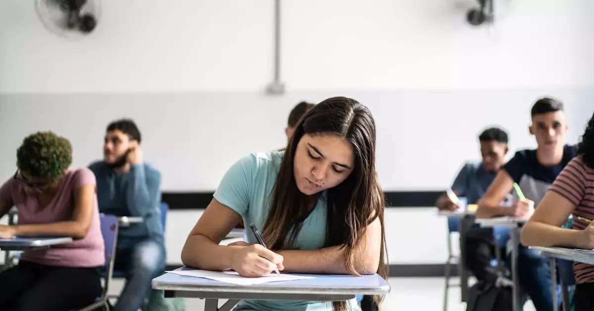 Último dia para estudantes se inscreverem no Fies; são 67 mil vagas