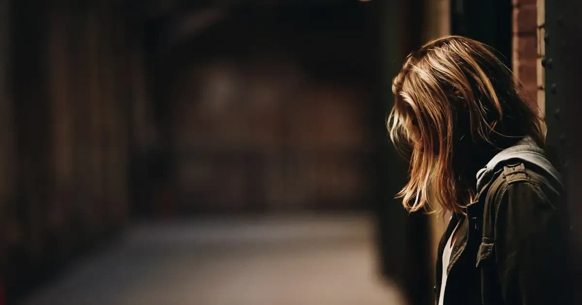 Sentimentos reprimidos podem causar dor emocional e causar adoecimento