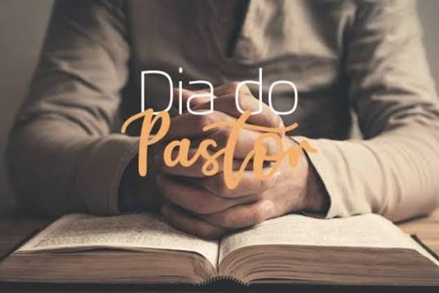 Lula sanciona leis do Dia do Pastor e da Pastora e de proteção a expressões cristãs