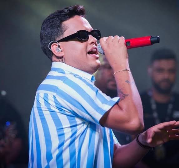 Thiago Aquino, Divaldo Franco e Irmã Rosa recebem o título de grandes comendadores