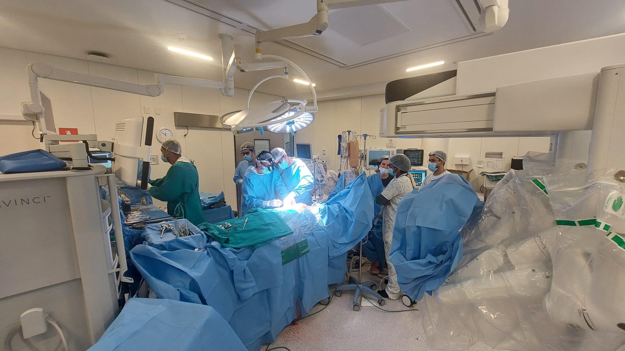 Salvador realiza a primeira cirurgia cardíaca robótica do Norte-Nordeste