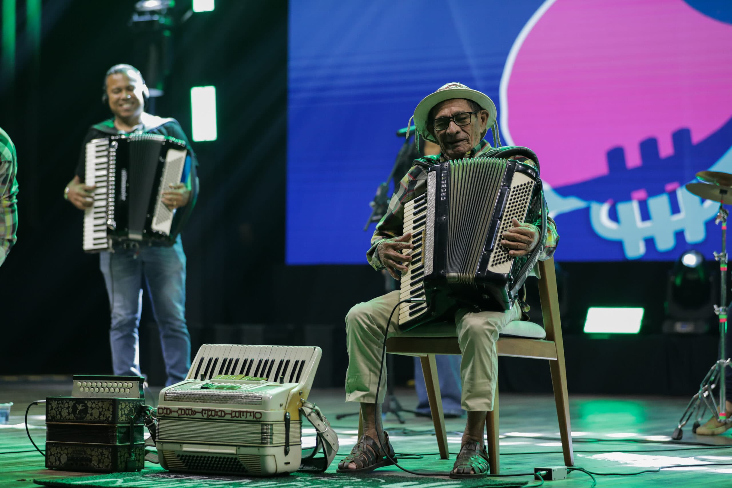 Sarau e mostra com Os Bambas do Nordeste na Uefs