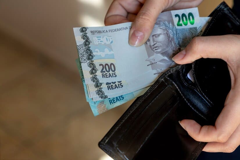 Receita paga hoje maior lote de restituição do IR da história; mais de 9,5 milhões de contribuintes recebem