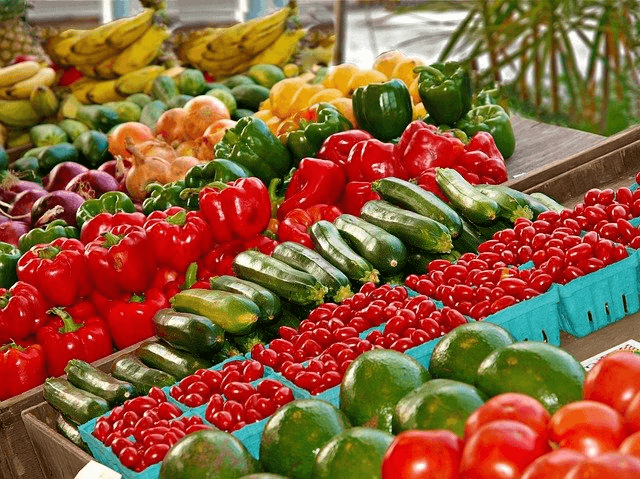 Produtos mais vendidos nos supermercados ficam mais baratos e consumo no 1º tri cresce