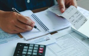 Serasa: Inadimplência ultrapassa 80,6 milhões na virada do ano