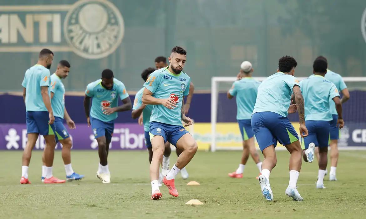 Brasil enfrenta o Uruguai pelas Eliminatórias da Copa 2026; direto do estádio da Fonte Nova, em Salvador