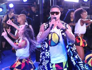 Xanddy comanda a “Melhor Segunda-feira do Mundo” no pré-Carnaval de Salvador 2026