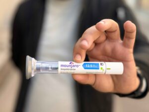 Anvisa vai aumentar fiscalização de canetas emagrecedoras manipuladas