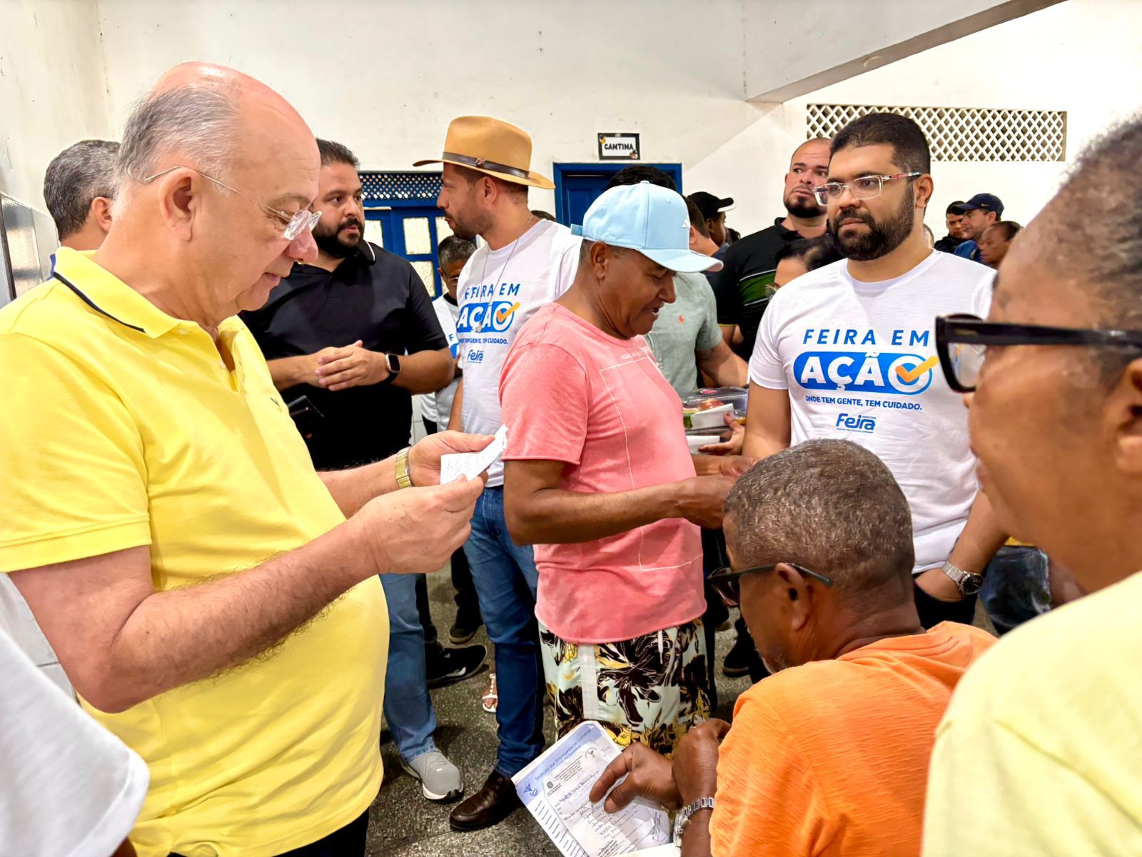 Moradores de Maria Quitéria aproveitam manhã de sábado para cuidar da saúde