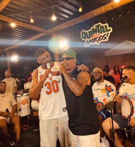 Banda Quintal da Tia Carla lança audiovisual ‘Quintal Entre Amigos’