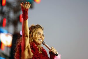 Pôr do Som celebra a chegada de 2026; com tradicional show de Daniela Mercury