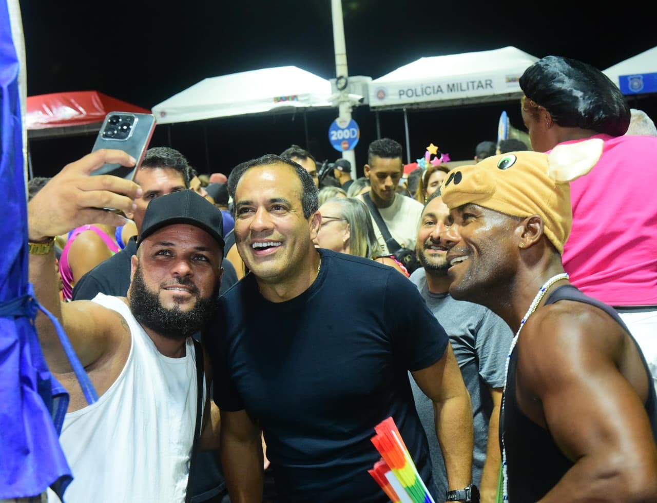 Bruno Reis celebra público de quase 3 milhões no pré-Carnaval de Salvador