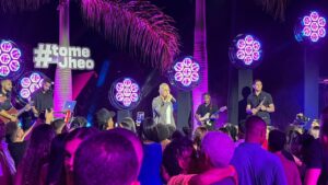 DVD de Jheovane é gravado em Feira de Santana com participações especiais