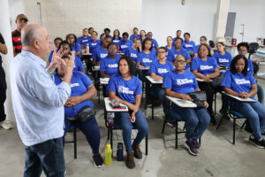 Prefeitura inicia curso gratuito de costura industrial em Humildes com bolsa de R$ 500
