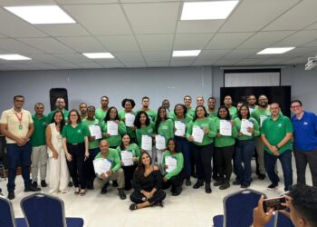 Neoenergia Coelba realiza formatura de turma da Escola de Eletricistas em Feira de Santana