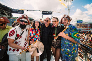 Claudia Leitte convida orquestra Pífanos após show vazio em Caruaru
