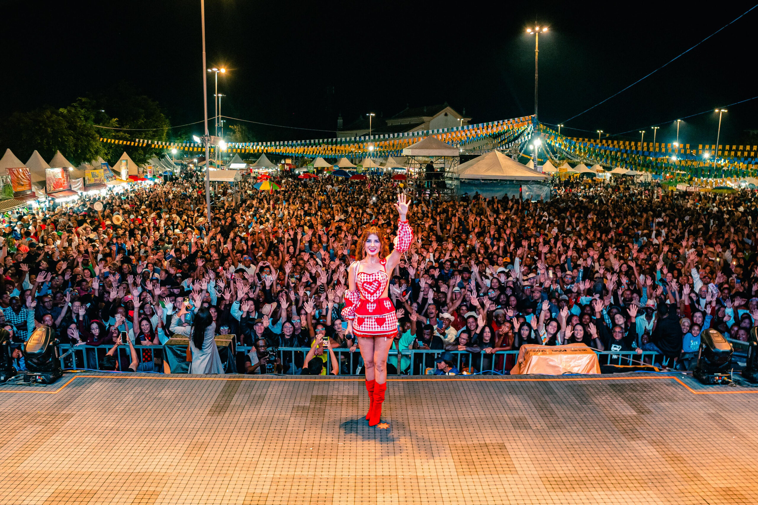 Paula Fernandes celebra primeiro fim de semana de São João com sequência de shows na Bahia