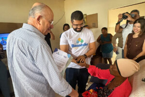 Remédio em Casa começa a transformar a rotina de pacientes domiciliados e acamados em Feira de Santana